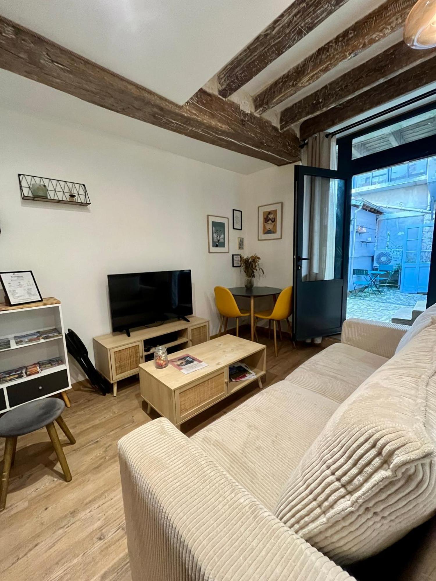 La Cour Chartraine - Cosy Appartement Avec Cour Exterieur A Blois Buitenkant foto